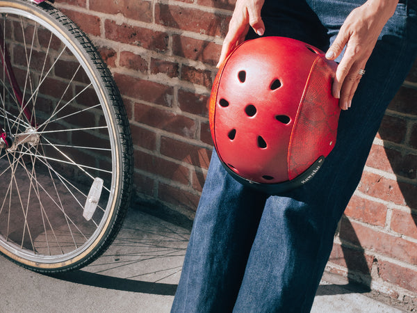 3 Steps to Stylish Cycling -How to Fit a Sawako Helmet